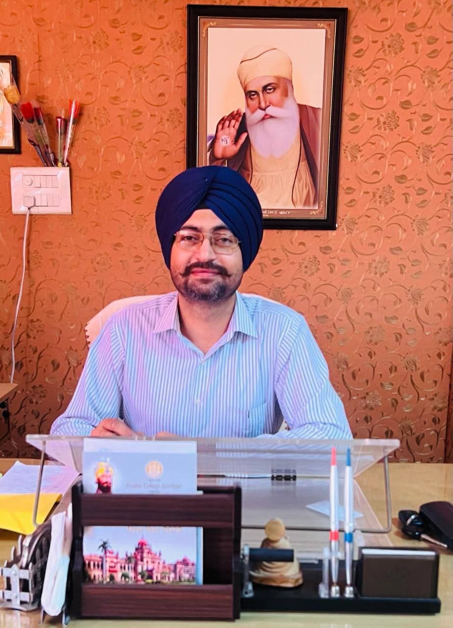 Mrs. Puneet Randhawa - Principal